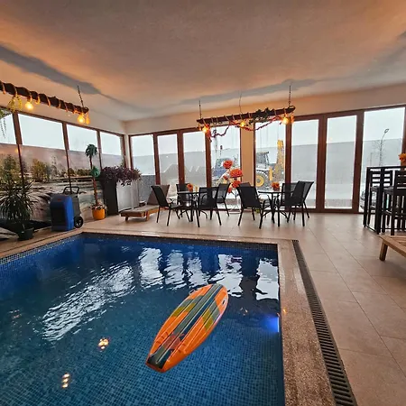 Holiday home Adanis *